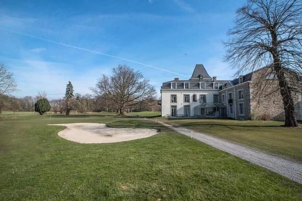 La Chambre Du Chateau De Bernalmont Lieja Exterior foto